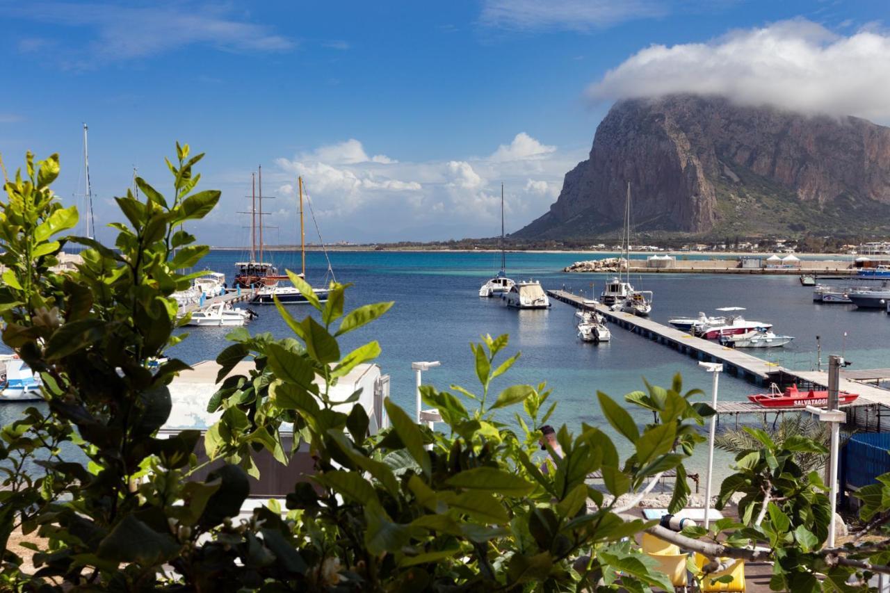 Il Vecchio E Il Mare Bed & Breakfast ซานวิโต โลคาโป ภายนอก รูปภาพ