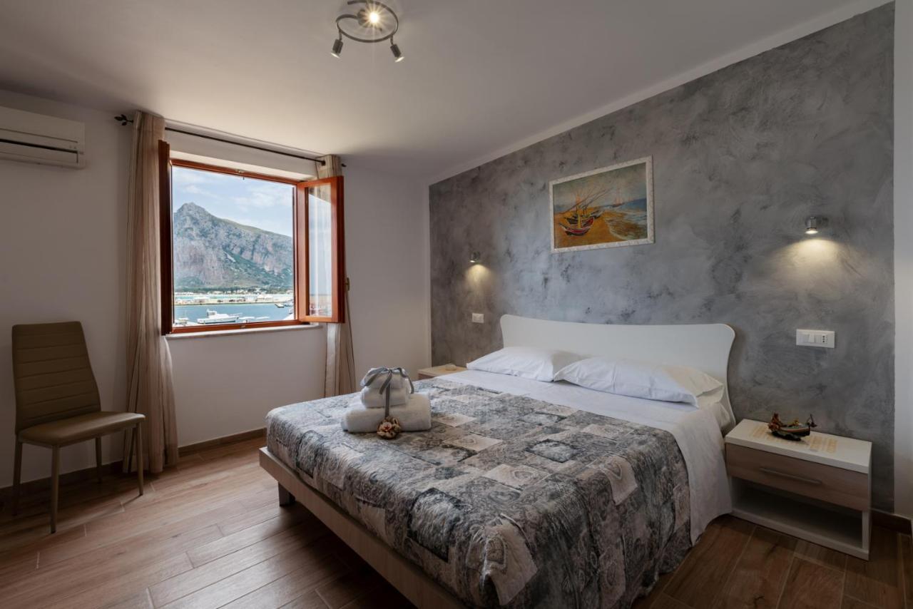 Il Vecchio E Il Mare Bed & Breakfast ซานวิโต โลคาโป ภายนอก รูปภาพ